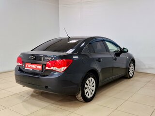 2011 Chevrolet Cruze I, чёрный, 620000 рублей, вид 4