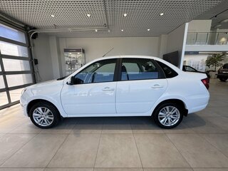 2026 Lada (ВАЗ) Granta I Рестайлинг, белый, 1218000 рублей, вид 3