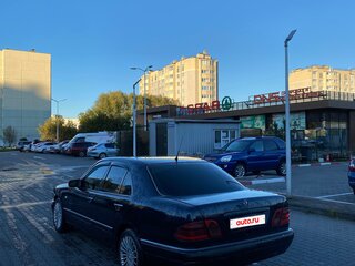1996 Mercedes-Benz E-Класс 290 II (W210, S210), синий, 260000 рублей, вид 4