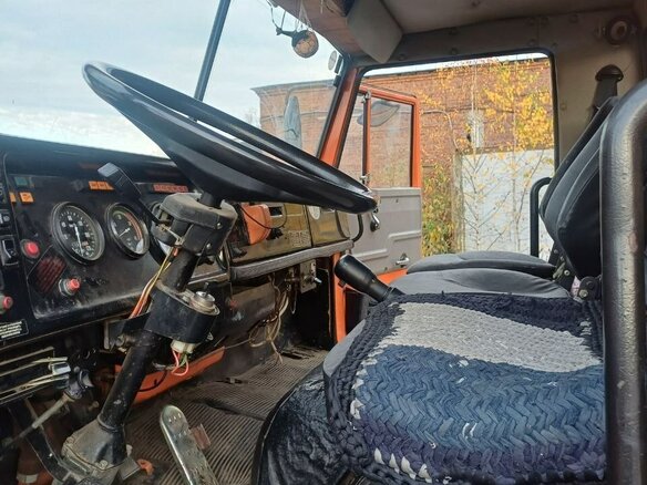 2005 Галичанин КС-55713, оранжевый, 2200000 рублей - вид 8