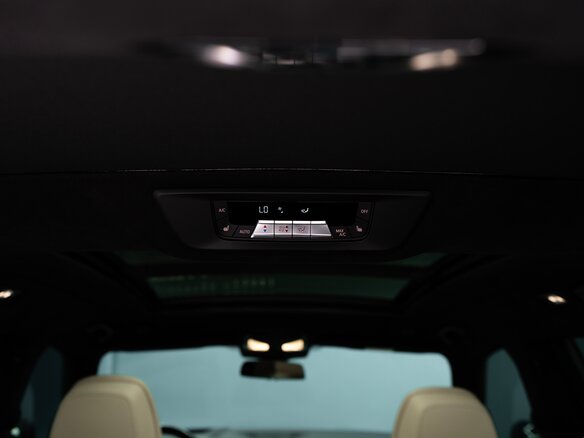 2023 BMW X7 40d I (G07) Рестайлинг, чёрный, 15890000 рублей - вид 25