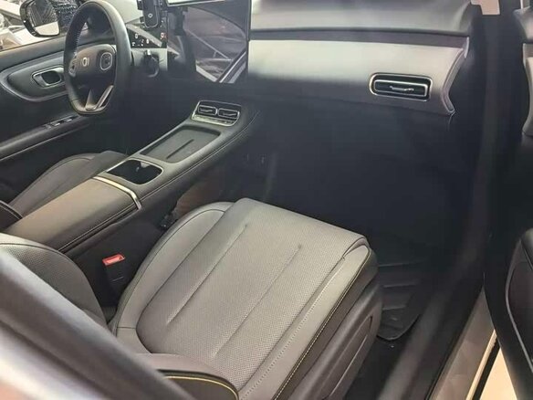2026 Changan Qiyuan Q05 51.9 kWh II, серебристый - вид 8