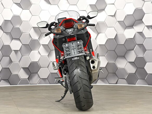 2020 Honda VFR 800, красный, 1199000 рублей - вид 5