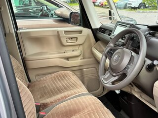 2017 Honda N-BOX II, серый, 830000 рублей, вид 5
