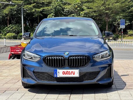 2022 BMW 1 серии 120i III (F52) Рестайлинг, синий, 1640000 рублей, вид 2