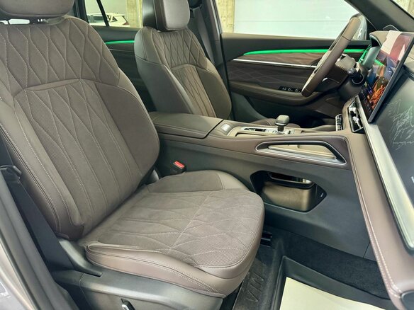 2026 Geely Monjaro I Рестайлинг 2 (China Market), серебристый, 4250000 рублей - вид 36