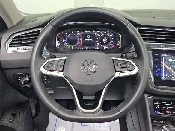 2024 Volkswagen Tiguan II Рестайлинг, серый, 3750000 рублей - вид 11