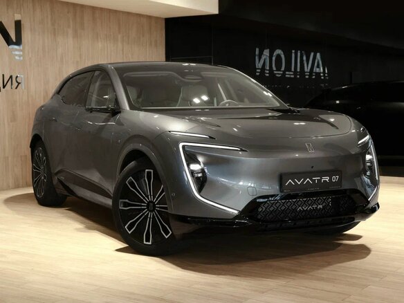 2026 Avatr 07, серый, 7000000 рублей