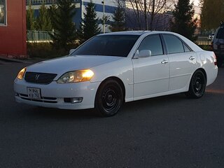 2001 Toyota Mark II IX (X110), белый, 695000 рублей, вид 1