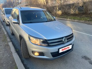 2014 Volkswagen Tiguan I Рестайлинг, серебристый, 1749000 рублей, вид 1