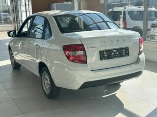 2026 Lada (ВАЗ) Granta I Рестайлинг, белый, 1068000 рублей, вид 3