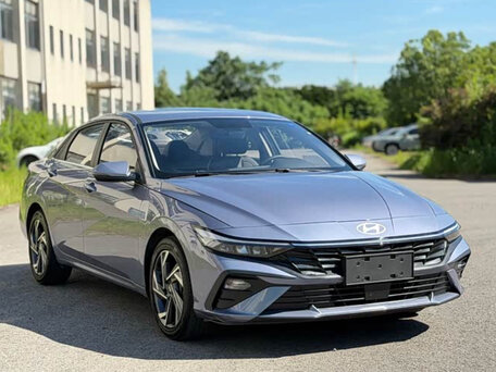 2026 Hyundai Elantra VII (CN7) Рестайлинг, серый, 1999999 рублей, вид 3