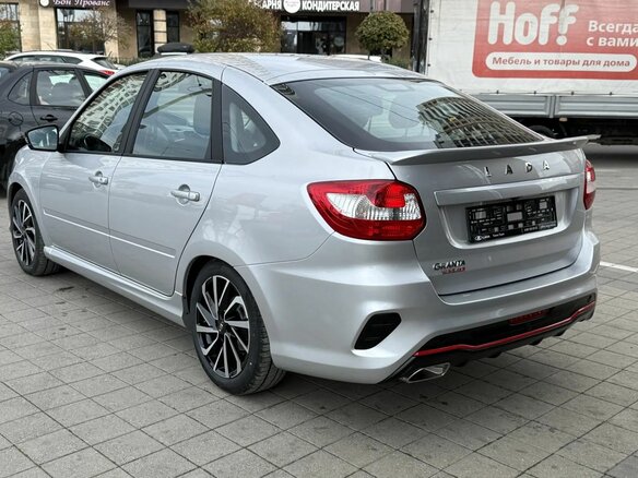 2026 Lada (ВАЗ) Granta Sport I Рестайлинг, серебристый, 1697000 рублей - вид 6