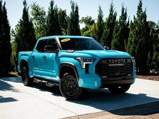 2026 Toyota Tundra CrewMax III, голубой, 8490032 рублей, вид 1