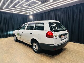 2001 Nissan AD II, белый, 399999 рублей, вид 4