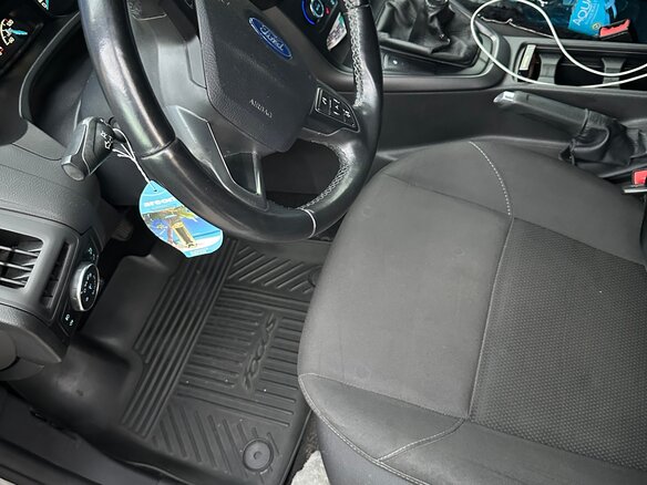 2015 Ford Focus III Рестайлинг, серебристый, 790000 рублей - вид 11