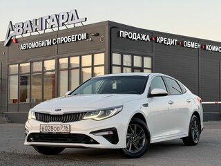 2018 Kia Optima IV Рестайлинг, белый, 1678000 рублей, вид 1