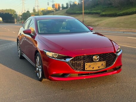 2023 Mazda 3 Axela IV (BP), красный, 1443000 рублей, вид 1