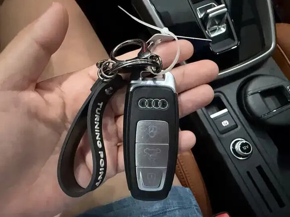2023 Audi A3 35 TFSI Long IV (8Y), красный, 2495000 рублей - вид 21