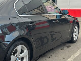 2006 BMW 5 серии 525i V (E60/E61), чёрный, 1700000 рублей, вид 4