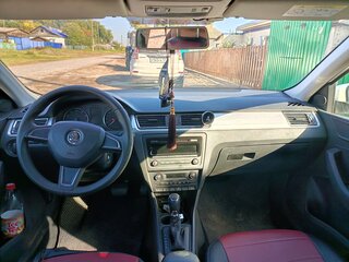 2015 Skoda Rapid I, белый, 1100000 рублей, вид 4