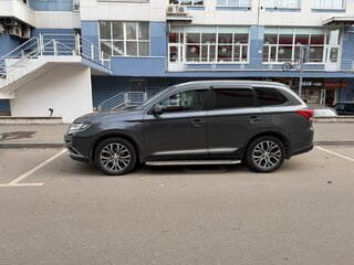 2018 Mitsubishi Outlander III Рестайлинг 3, серый, 2499999 рублей, вид 3