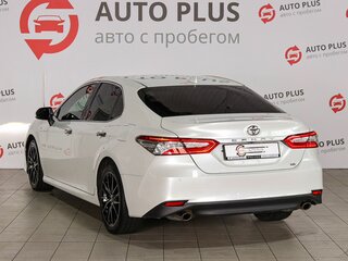 2020 Toyota Camry VIII (XV70), белый, 3069000 рублей, вид 2