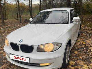 2010 BMW 1 серии 116i I (E81/E82/E87/E88) Рестайлинг, белый, 760000 рублей, вид 1