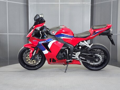 2022 Honda CBR 600RR, красный, 1299000 рублей, вид 5
