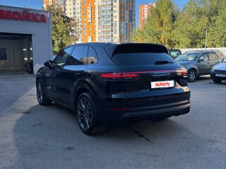 2020 Porsche Cayenne III, чёрный, 6970000 рублей, вид 4