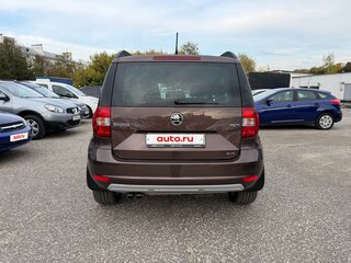 2014 Skoda Yeti I Рестайлинг, коричневый, 1489000 рублей, вид 5