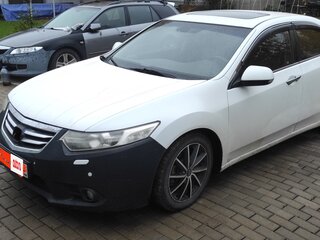 2012 Honda Accord VIII Рестайлинг, белый, 850000 рублей, вид 1