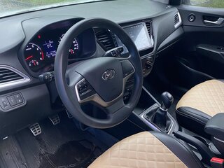 2019 Hyundai Solaris II, бежевый, 1800000 рублей, вид 4
