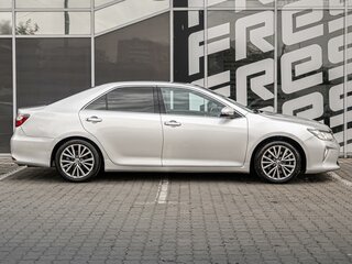 2016 Toyota Camry VII (XV50) Рестайлинг, серебристый, 1798000 рублей, вид 5