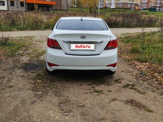 2015 Hyundai Solaris I Рестайлинг, белый, 1080000 рублей, вид 3