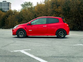 2008 Renault Clio RS III, красный, 975000 рублей, вид 3