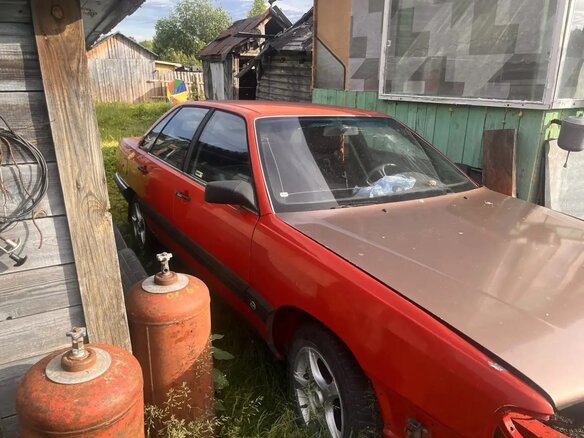 1986 Audi 100 III (C3), красный, 100000 рублей - вид 4
