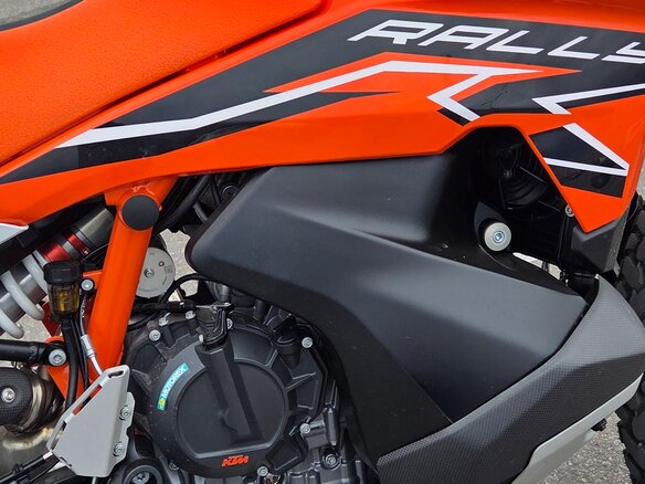 2024 KTM 890 Adventure R Rally, оранжевый, 2200000 рублей - вид 11