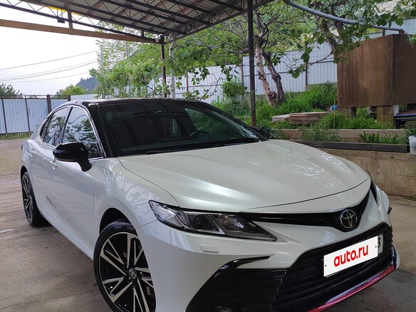 2021 Toyota Camry VIII (XV70) Рестайлинг, белый, 3050000 рублей - вид 6