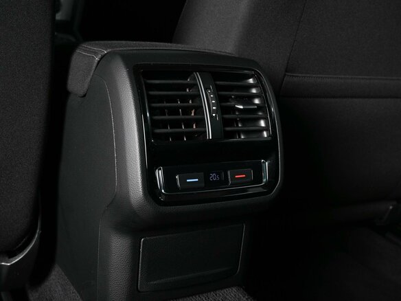 2019 Volkswagen Passat B8, белый, 2249000 рублей - вид 22