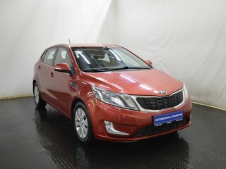 2013 Kia Rio 4-speed III, красный, 835000 рублей, вид 3