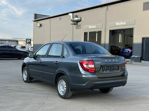 2026 Lada (ВАЗ) Granta I Рестайлинг, серый, 1088000 рублей - вид 5