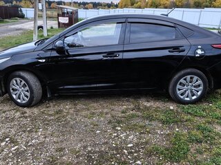 2019 Hyundai Solaris II, чёрный, 1600000 рублей, вид 5