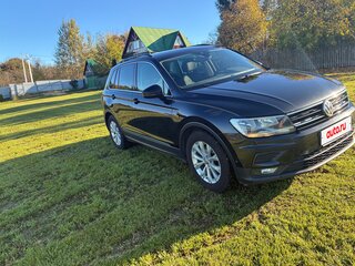 2018 Volkswagen Tiguan II, чёрный, 2185000 рублей, вид 5