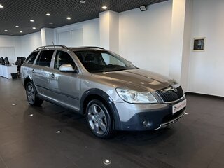 2011 Skoda Octavia Scout II (A5) Рестайлинг, серый, 1080000 рублей, вид 1