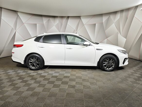 2020 Kia Optima IV Рестайлинг, белый, 1647000 рублей - вид 5