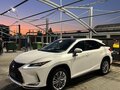 2019 Lexus RX 300 IV Рестайлинг, белый, 6500000 рублей - вид 1