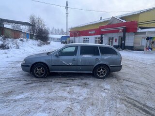 2001 Skoda Octavia I (A4) Рестайлинг, серый, 200000 рублей, вид 4
