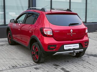 2014 Renault Sandero Stepway II, красный, 775000 рублей, вид 3