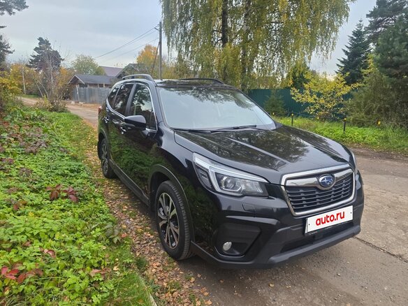 2020 Subaru Forester V, чёрный, 3000001 рублей - вид 2